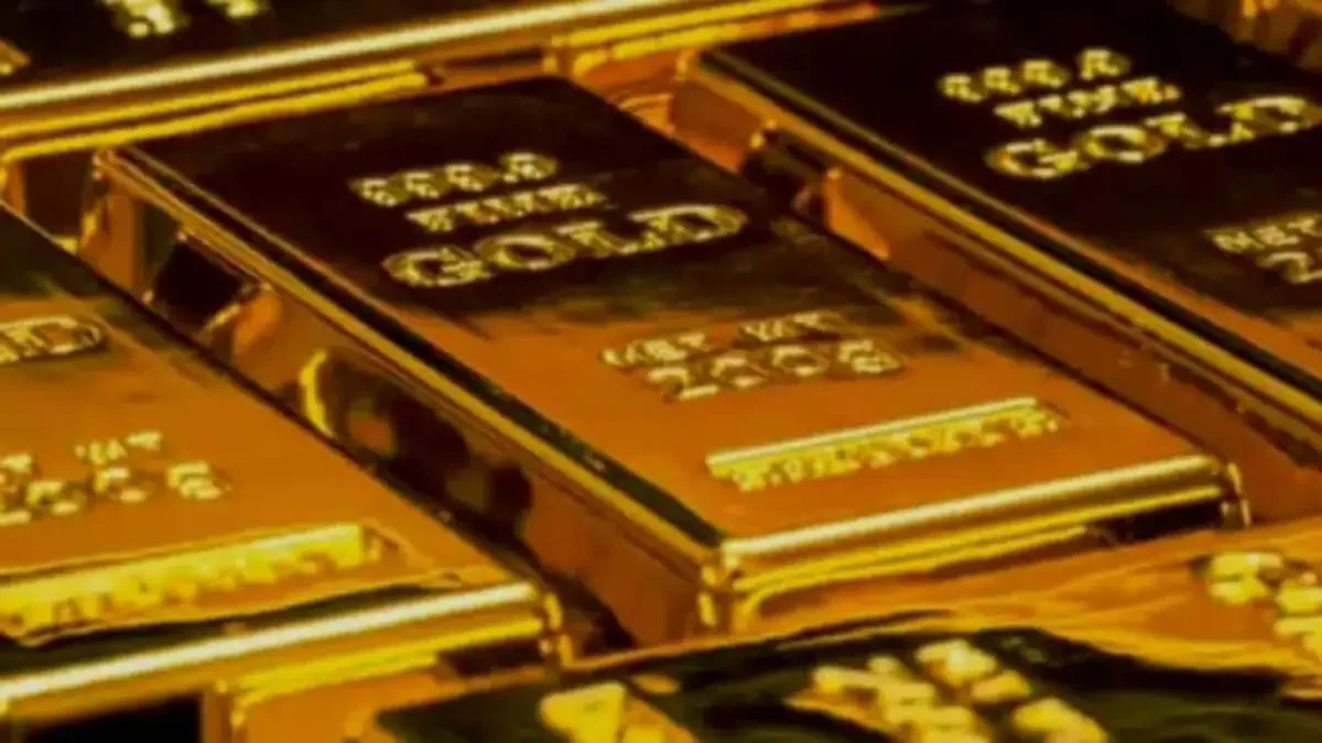 Gold Prices Reach Record High Amid Economic and Geopolitical Factors